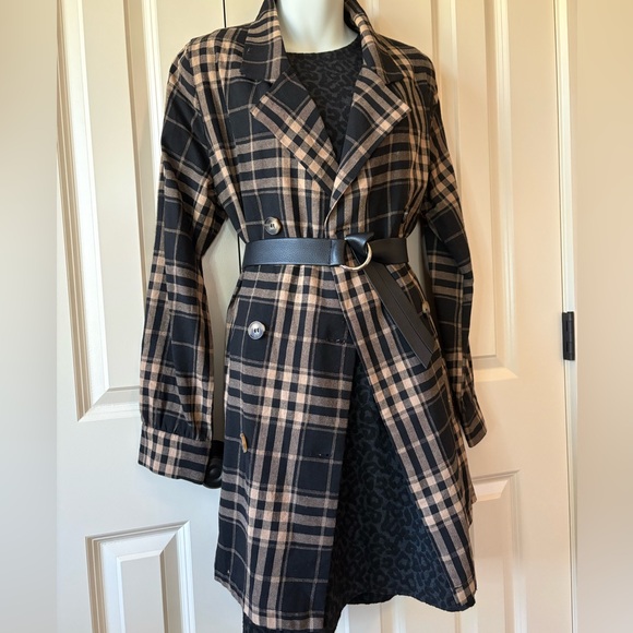 Ladies animal print dress by Ann Taylor, jacket not included sold separately - Picture 3 of 9